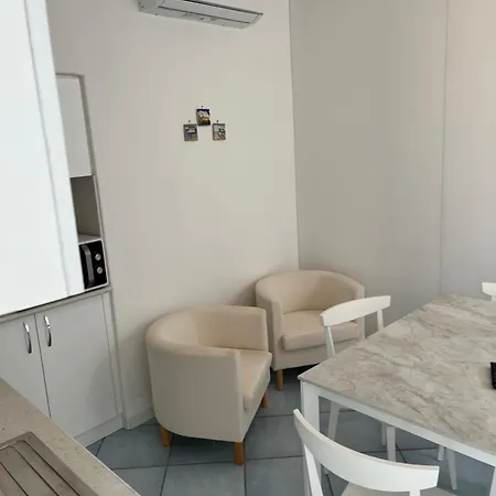 Casina Di Don Mimmo 아파트 *